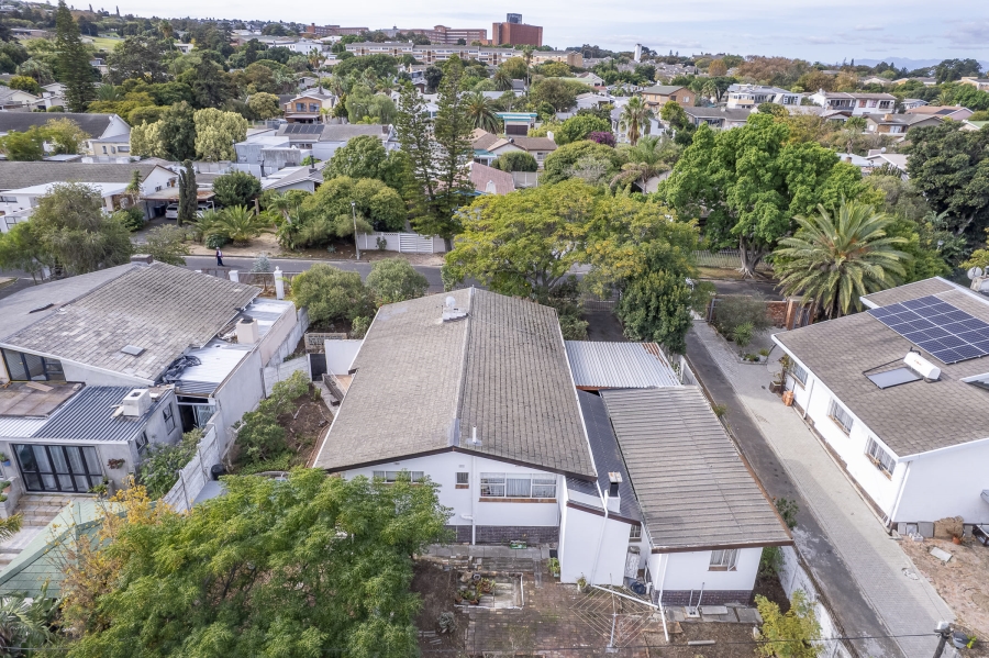 4 Bedroom Property for Sale in Oostersee Western Cape